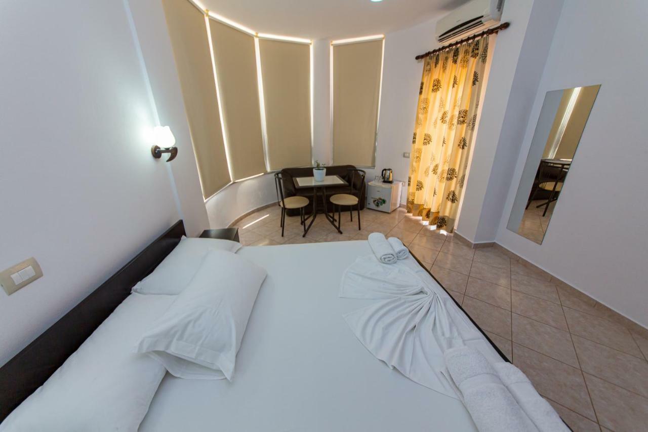 Hotel Mariksel Ksamil Kültér fotó