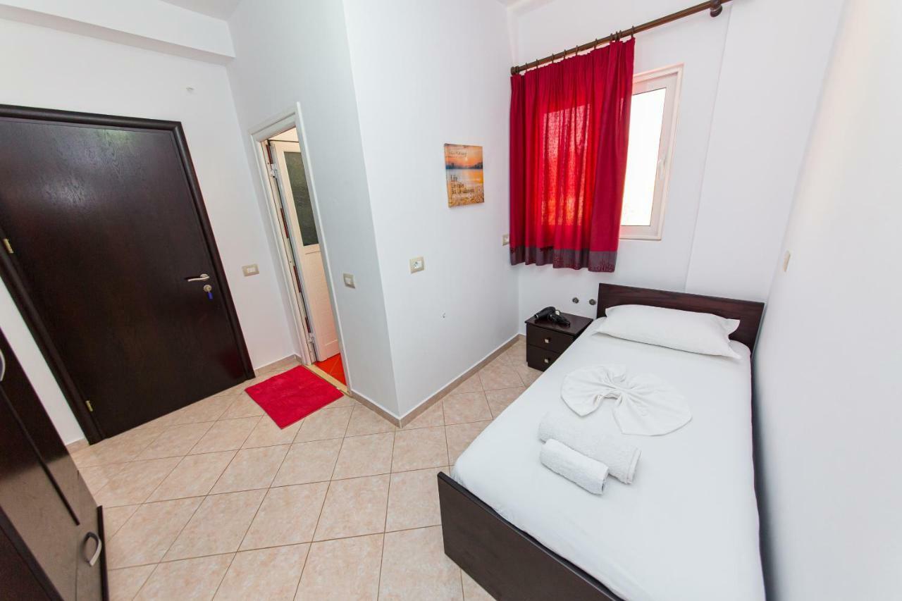 Hotel Mariksel Ksamil Kültér fotó