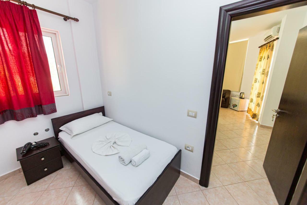 Hotel Mariksel Ksamil Kültér fotó