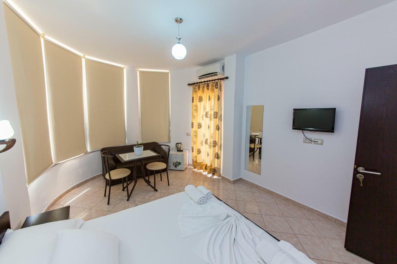 Hotel Mariksel Ksamil Kültér fotó